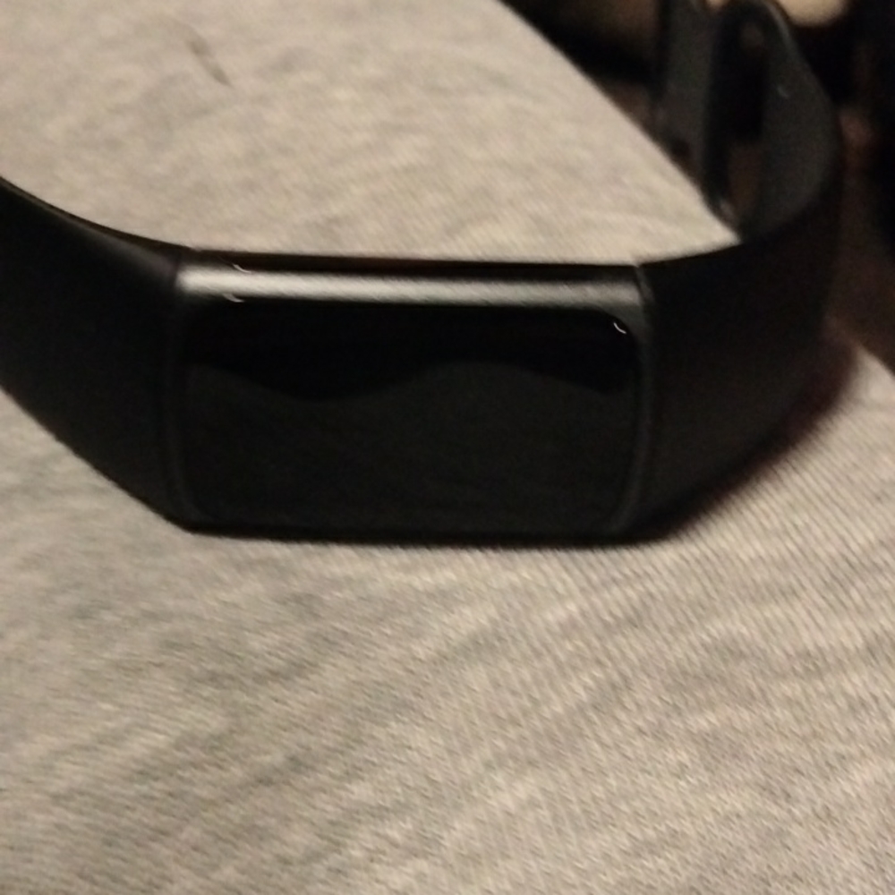Fitbit Charge 5 - Picture 2 of 2